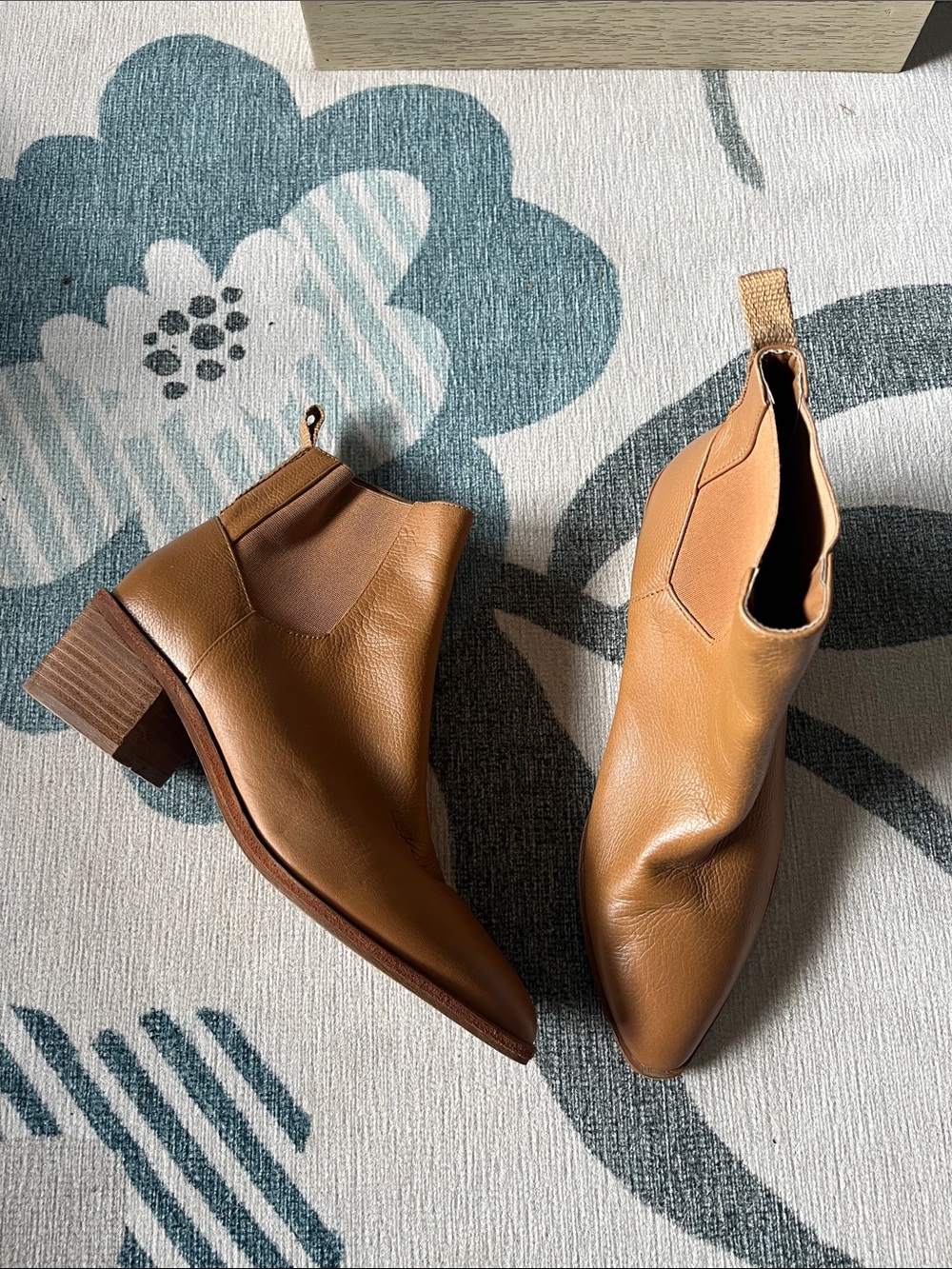 Chinese laundry booties